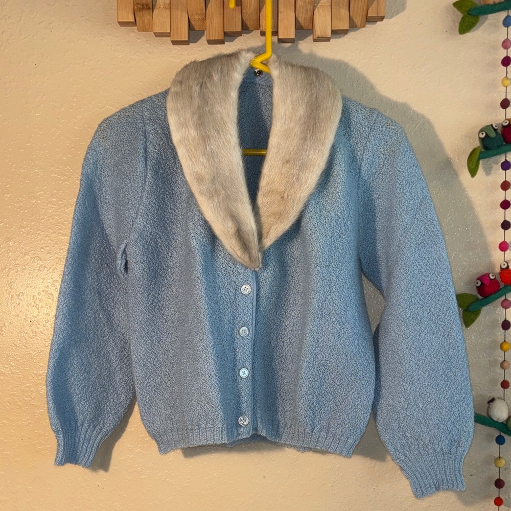 VINTAGE union made ILGWU baby blue lambswool cardigan real rabbit fur